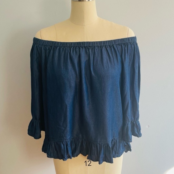 Jane and Delancey Chambray Off The Shoulder Denim Top- Size Large - Picture 2 of 8
